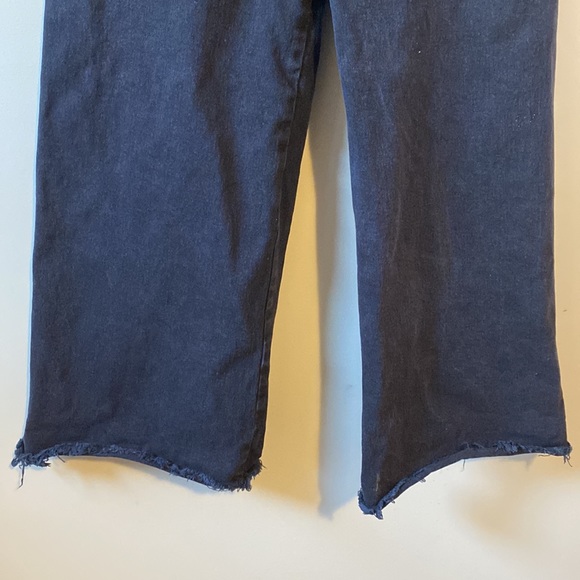 Pull and Bear Wide Leg Black Jeans - Picture 3 of 6